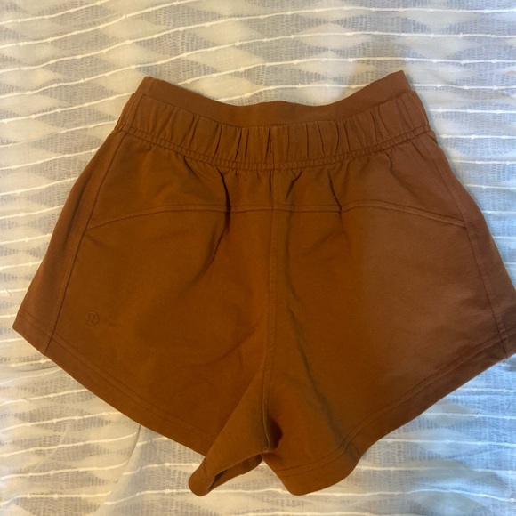 Lululemon inner glow HR short 3” - Picture 3 of 5